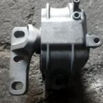 Volkswagen Caddy Motor Takozu & Kulağı çıkma parça - Bulut Otomotiv Orjinal Çıkma ve Yedek Parça İzmir
