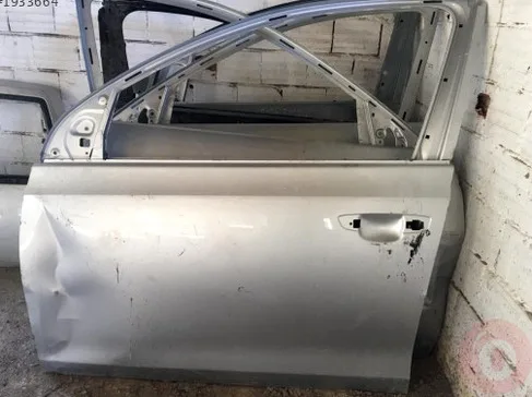 Volkswagen Golf Sol Ön Kapı çıkma parça - Bulut Otomotiv Orjinal Çıkma ve Yedek Parça İzmir