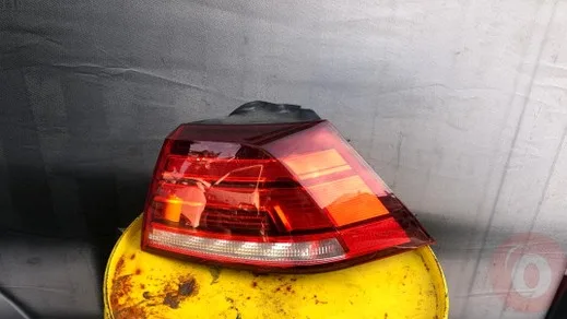 Volkswagen Golf Sağ Arka Stop çıkma parça - Bulut Otomotiv Orjinal Çıkma ve Yedek Parça İzmir
