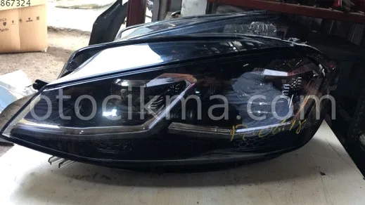 Volkswagen Golf Sağ Ön Far çıkma parça - Bulut Otomotiv Orjinal Çıkma ve Yedek Parça İzmir