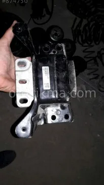 Volkswagen Golf Şanzıman Takozu çıkma parça - Bulut Otomotiv Orjinal Çıkma ve Yedek Parça İzmir