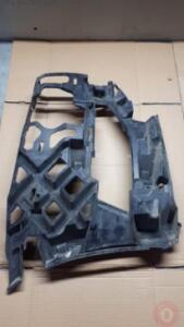 VOLKSWAGEN GOLF 7.5 Ön Tampon Braketi 5G080777 Sağ 2017 ORJİ | ÇIKMA PARÇA