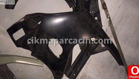 Volkswagen Golf Arka Çamurluk çıkma parça