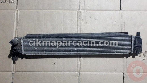 Volkswagen Golf Turbo Radyatörü çıkma parça