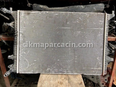 Volkswagen Golf İntercooler çıkma parça