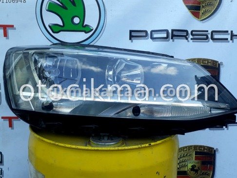 Volkswagen Jetta Sağ Ön Far çıkma parça