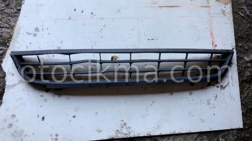 Volkswagen Jetta Tampon Izgarası çıkma parça - Bulut Otomotiv Orjinal Çıkma ve Yedek Parça İzmir