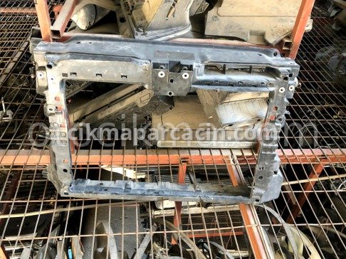 Volkswagen Jetta Ön Panel çıkma parça