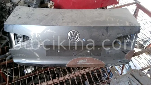 Volkswagen Jetta Bagaj Kapağı çıkma parça - Bulut Otomotiv Orjinal Çıkma ve Yedek Parça İzmir