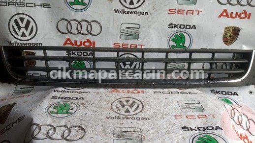 Volkswagen Jetta Tampon Izgarası çıkma parça