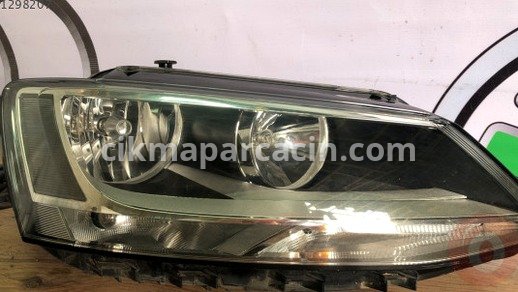Volkswagen Jetta Sağ Ön Far çıkma parça