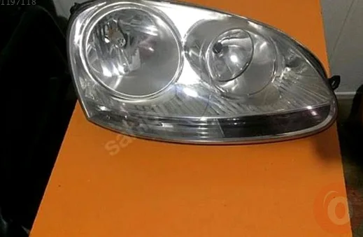 Volkswagen Jetta Sağ Ön Far çıkma parça - Bulut Otomotiv Orjinal Çıkma ve Yedek Parça İzmir