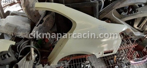Volkswagen Jetta Arka Çamurluk çıkma parça