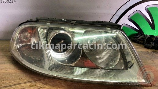 Volkswagen Passat Sağ Ön Far çıkma parça