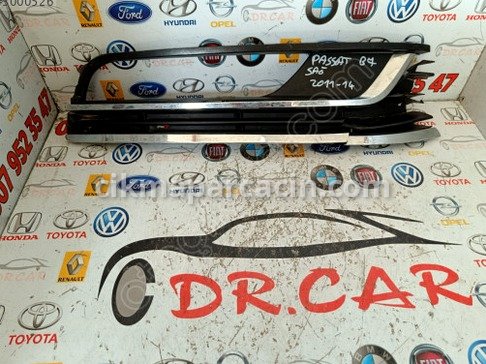 Volkswagen Passat Sis Çerçevesi çıkma parça