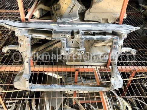 Volkswagen Passat Ön Panel çıkma parça