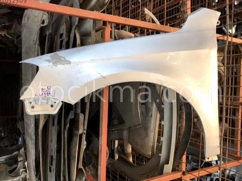 Volkswagen Passat Sol Ön Çamurluk çıkma parça - Bulut Otomotiv Orjinal Çıkma ve Yedek Parça İzmir