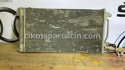 Volkswagen Passat Klima Radyatörü çıkma parça