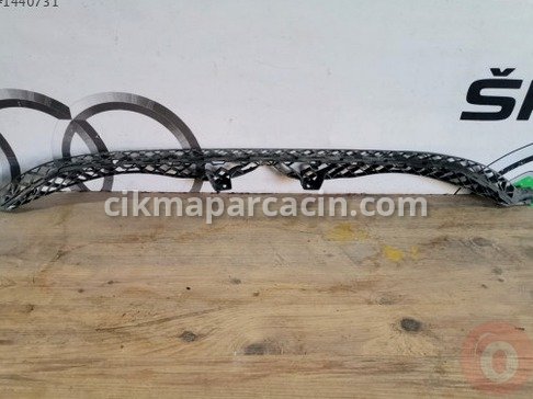 Volkswagen Passat Tampon Izgarası çıkma parça