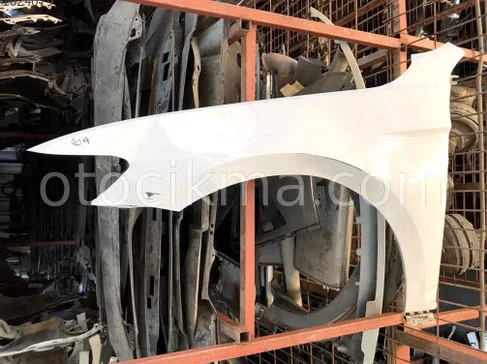 Volkswagen Passat Sol Ön Çamurluk çıkma parça - Bulut Otomotiv Orjinal Çıkma ve Yedek Parça İzmir
