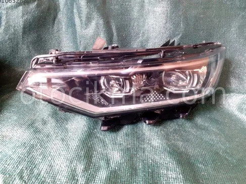 Volkswagen Passat Sol Ön Far çıkma parça - Bulut Otomotiv Orjinal Çıkma ve Yedek Parça İzmir