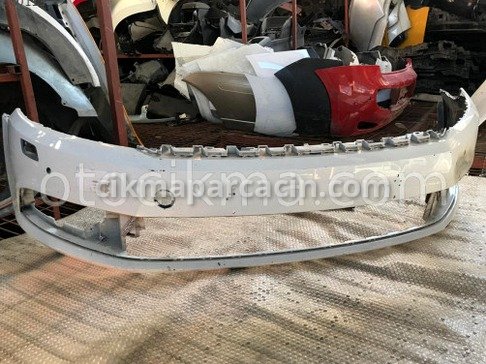 Volkswagen Passat Ön Tampon çıkma parça