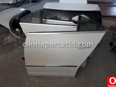Volkswagen Passat Sol Arka Kapı çıkma parça