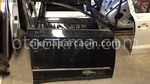 Volkswagen Passat Sağ Ön Kapı çıkma parça