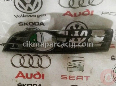 Volkswagen Passat Sis Farı Çerçevesi çıkma parça