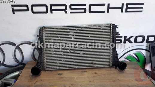 Volkswagen Passat Turbo Radyatörü çıkma parça