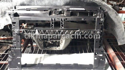 Volkswagen Polo Ön Panel çıkma parça