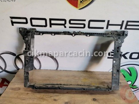 Volkswagen Polo Ön Panel çıkma parça