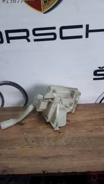 Volkswagen Polo Cam Suyu Deposu çıkma parça