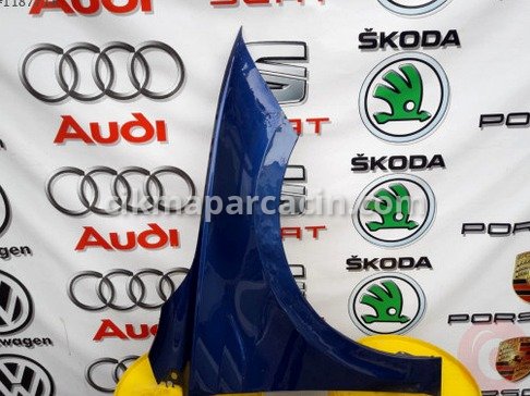 Volkswagen Polo Sağ Ön Çamurluk çıkma parça