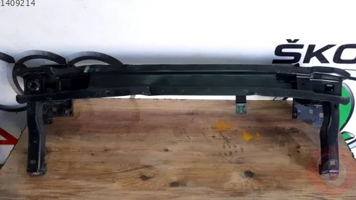 Volkswagen Polo Ön Tampon çıkma parça - Bulut Otomotiv Orjinal Çıkma ve Yedek Parça İzmir