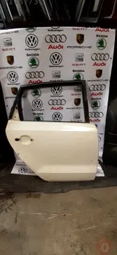 Volkswagen Polo Sağ Arka Kapı çıkma parça - Bulut Otomotiv Orjinal Çıkma ve Yedek Parça İzmir