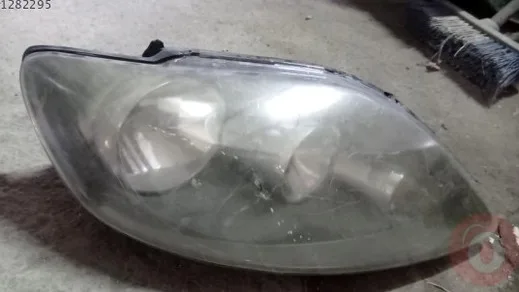 Volkswagen Polo Sağ Ön Far çıkma parça - Bulut Otomotiv Orjinal Çıkma ve Yedek Parça İzmir