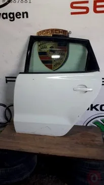 Volkswagen Polo Sol Arka Kapı çıkma parça - Bulut Otomotiv Orjinal Çıkma ve Yedek Parça İzmir