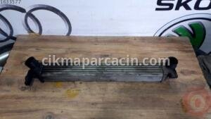 VOLKSWAGEN POLO TURBO RADYATÖRÜ 6r0145805 ORJİNAL ÇIKMA PARÇ | ÇIKMA PARÇA