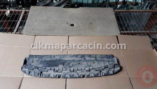 Volkswagen Scirocco Tampon Izgarası çıkma parça