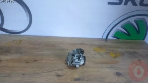 Volkswagen Transporter Direksiyon Pompası çıkma parça - Bulut Otomotiv Orjinal Çıkma ve Yedek Parça İzmir