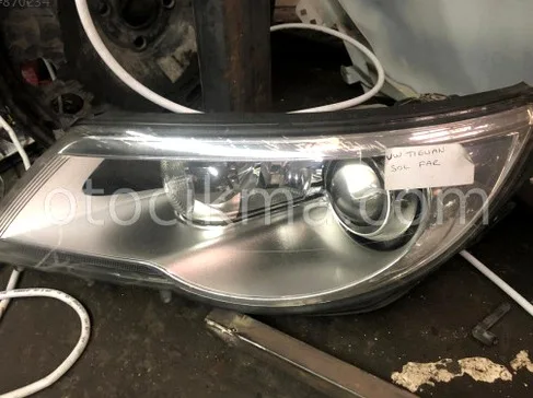 Volkswagen Tiguan Sol Ön Far çıkma parça - Bulut Otomotiv Orjinal Çıkma ve Yedek Parça İzmir