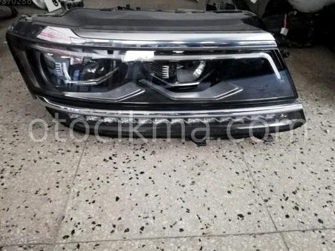 Volkswagen Tiguan Sağ Ön Far çıkma parça - Bulut Otomotiv Orjinal Çıkma ve Yedek Parça İzmir