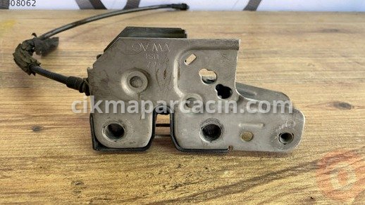Volkswagen Transporter Kaput Arması çıkma parça