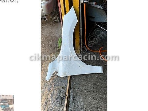 Volvo V40 Sağ Ön Çamurluk çıkma parça