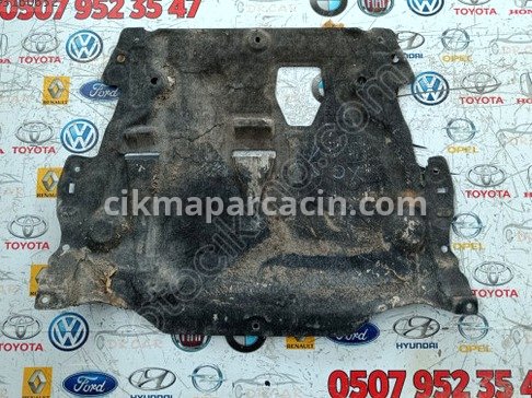 Volvo XC60 Kaput çıkma parça