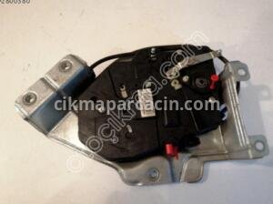 VW Caddy 04-10 Çift Kapı Bagaj Kilidi 2k0827201q