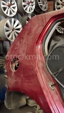 Volkswagen Golf Arka Çamurluk çıkma parça - Bulut Otomotiv Orjinal Çıkma ve Yedek Parça İzmir