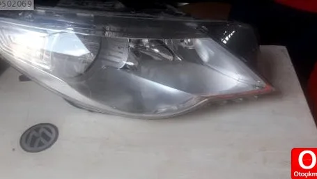 Volkswagen Passat Sol Ön Far çıkma parça - Bulut Otomotiv Orjinal Çıkma ve Yedek Parça İzmir