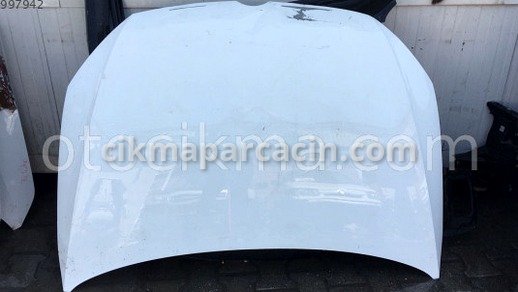 Volkswagen Polo Sağ Ön Çamurluk çıkma parça